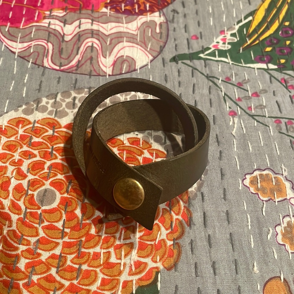 Leather Sylvan Park snap bracelet